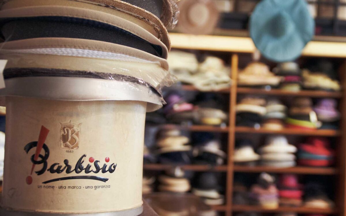 Cappelleria Mutinelli, fashion store in the Buenos Aires area, Milan