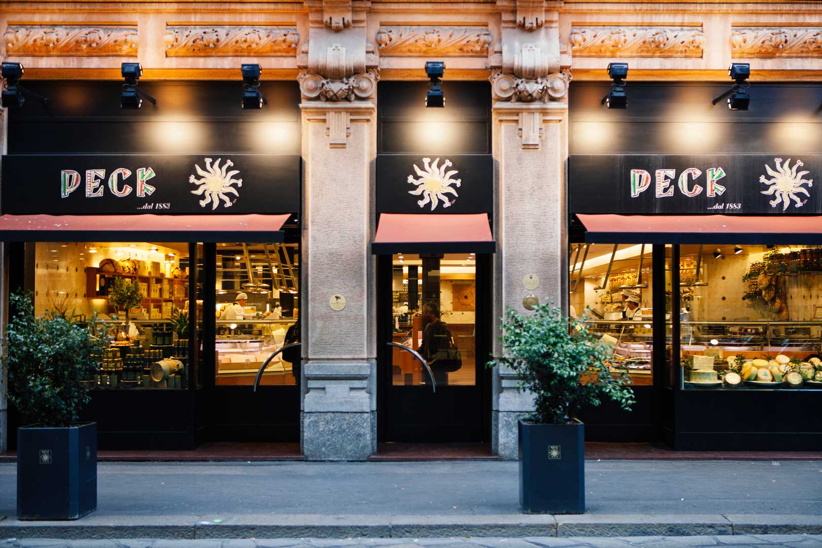 Peck - Via Spadari, Milano.