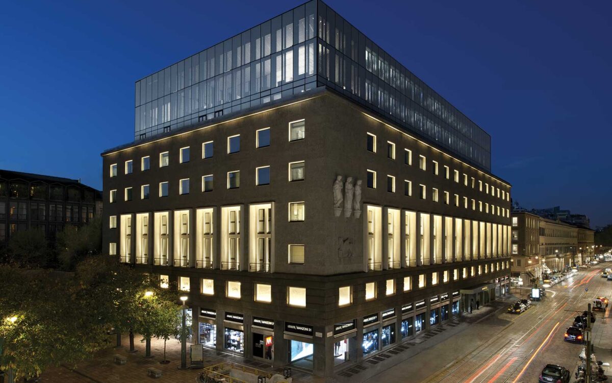 Armani Hotel Milano in the city centre