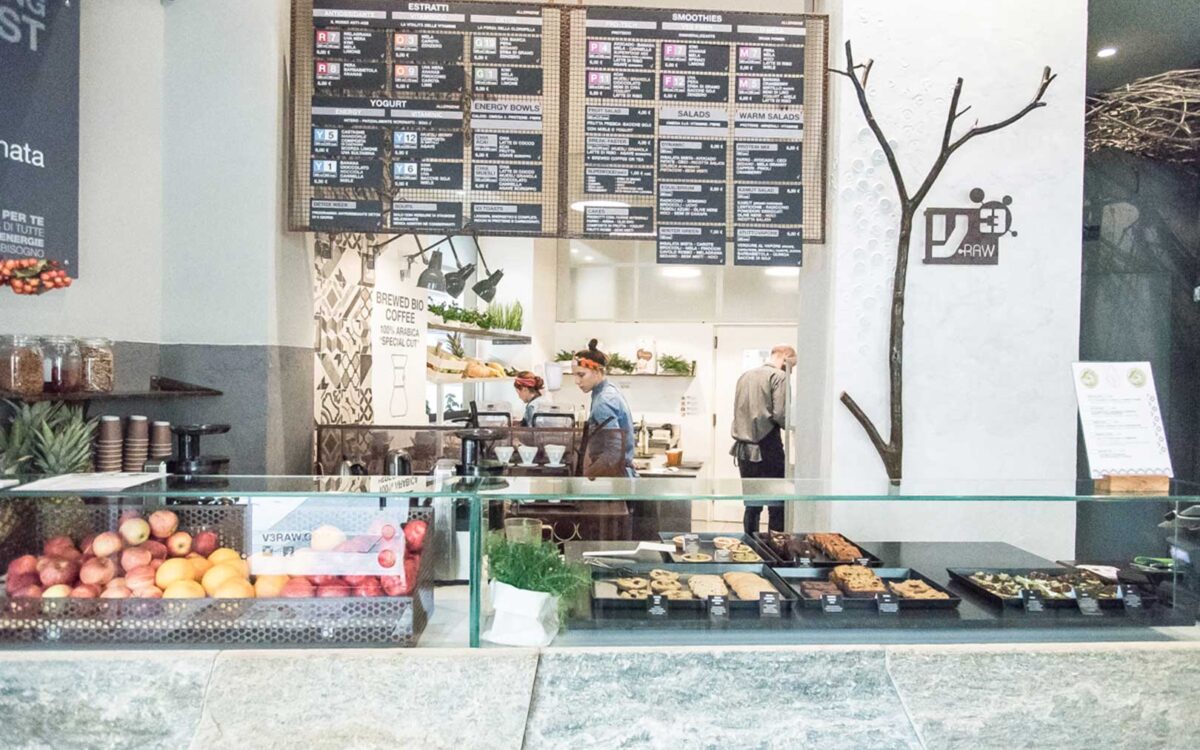 Where to find cold press juices in Milano: V3Raw