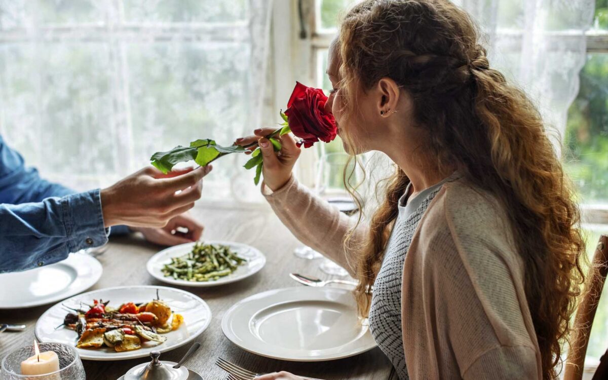 Say you're sorry with the perfect date