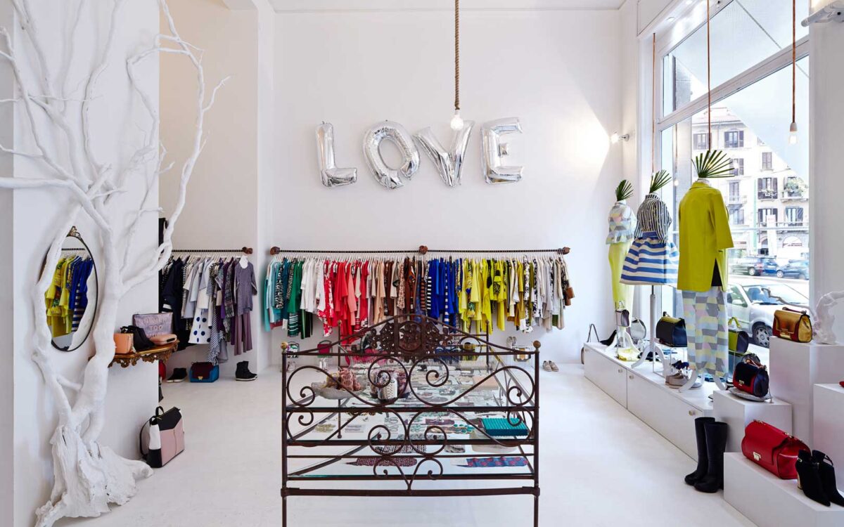 Merry Go Round, fashion store in Milan
