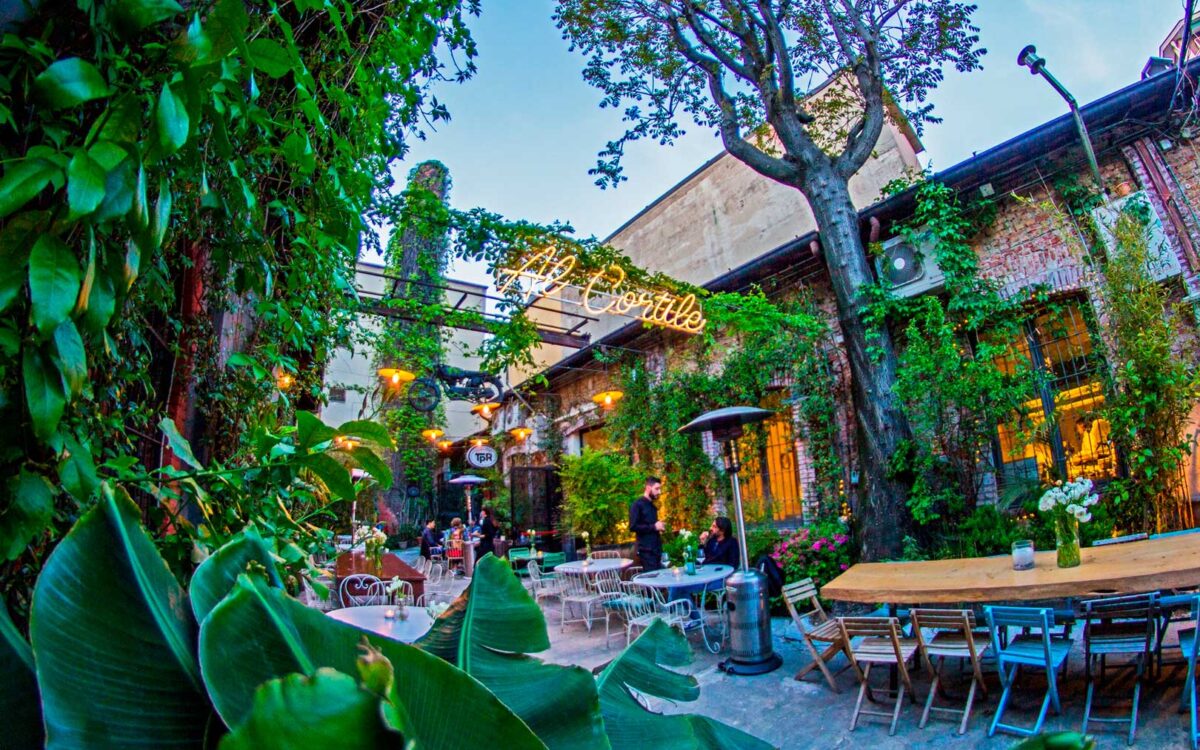 The best courtyard aperitifs in Milan