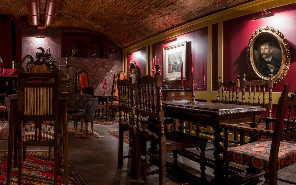 Rasputin, cocktail bar in Florence