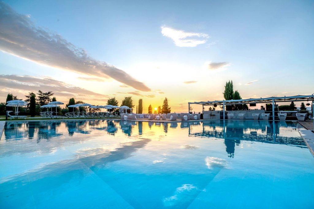 The best outdoor swimming pools in and around Florence