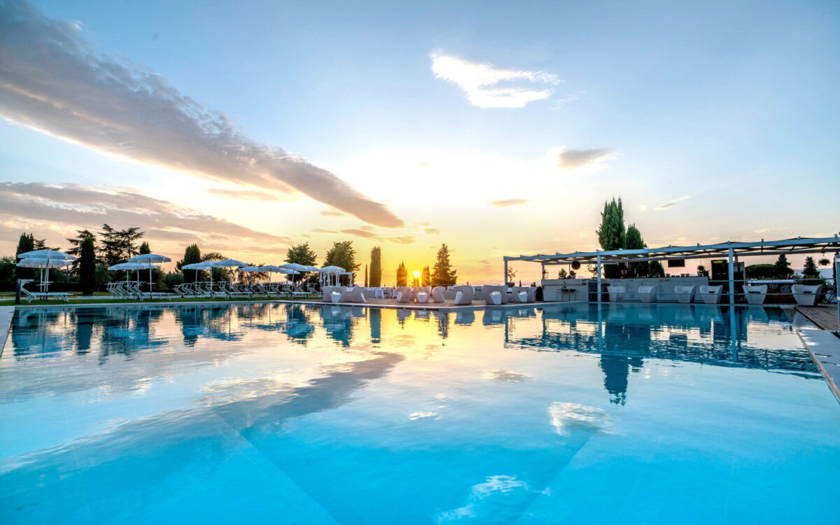 The best outdoor swimming pools in and around Florence