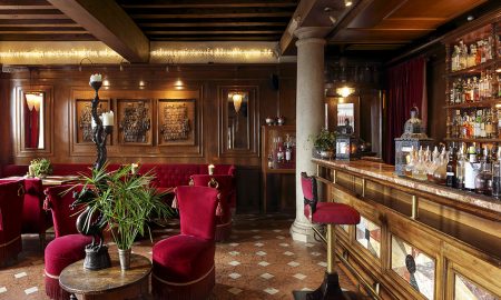 Oriental Bar