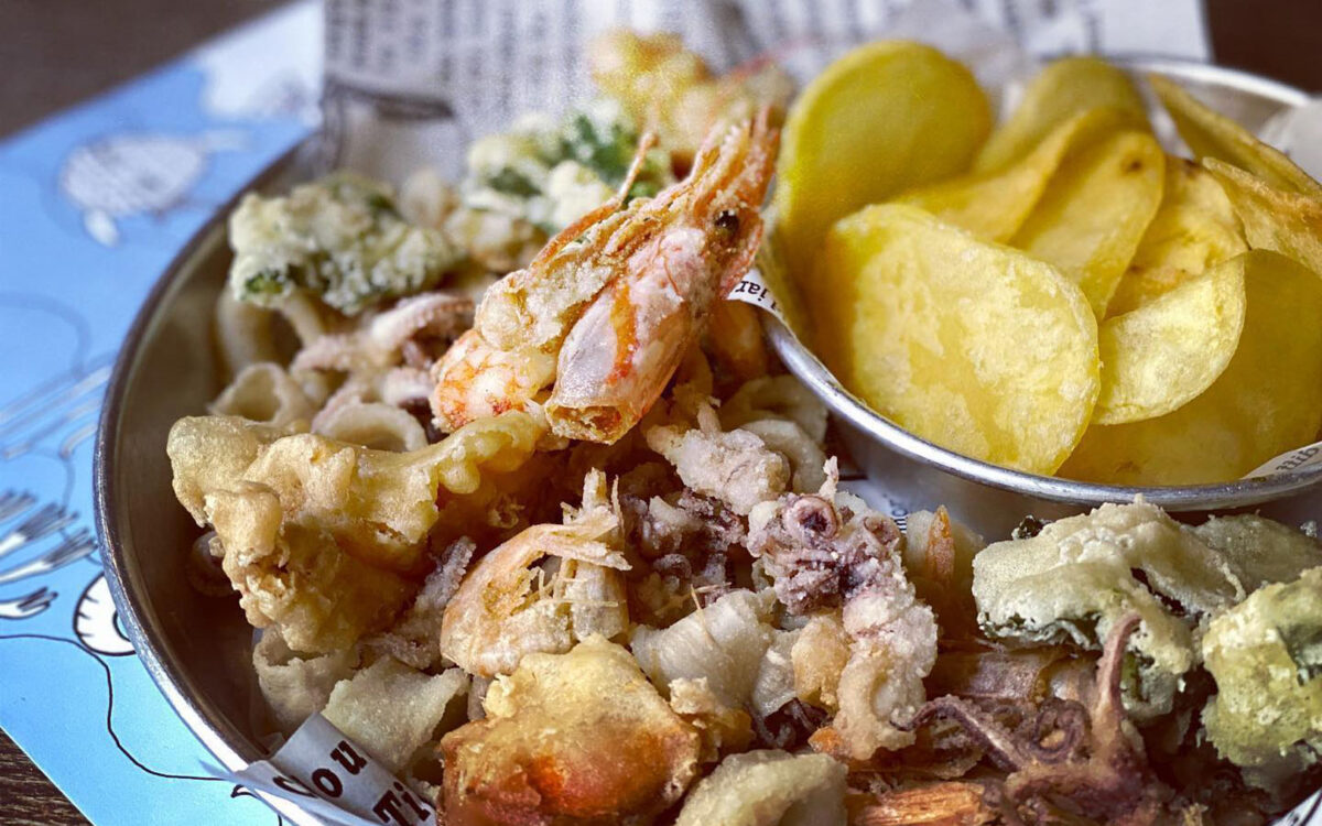 The best places for seafood fritto misto in Florence
