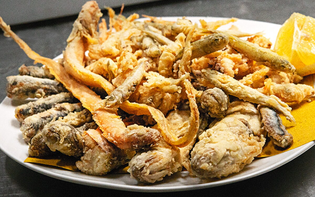 Where to eat seafood fritto misto in Turin