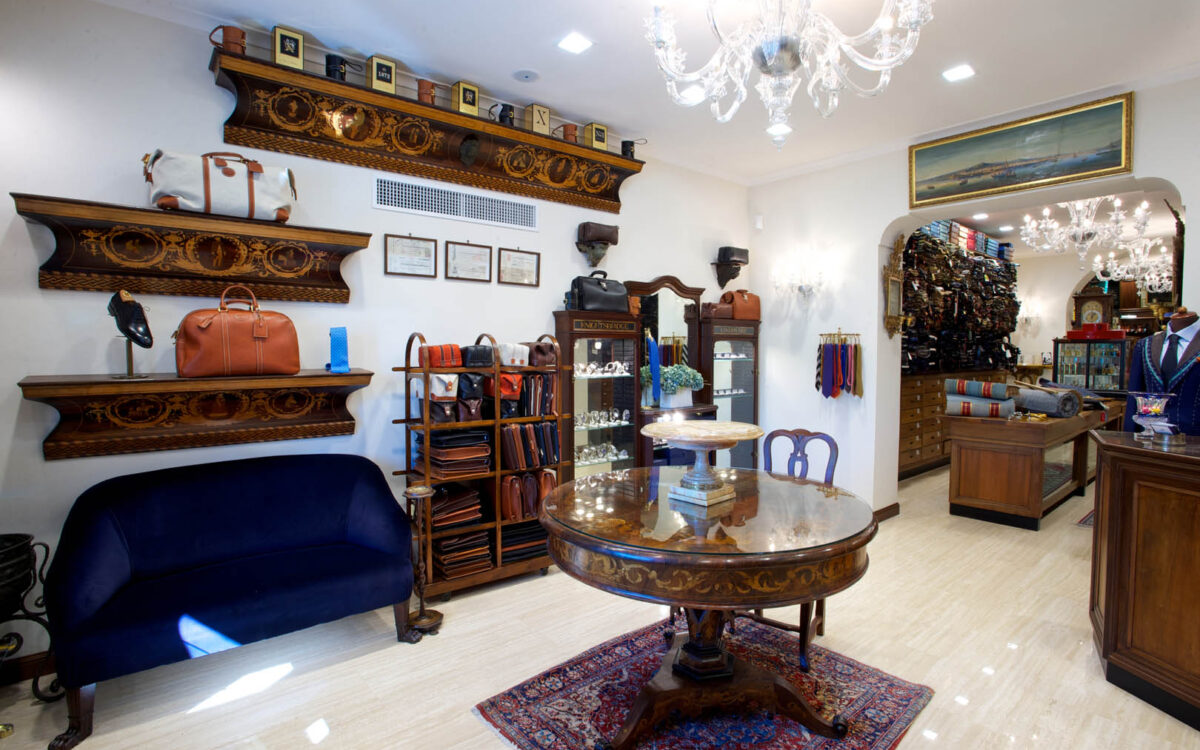 The best men's boutiques in Naples for a perfect wardrobe