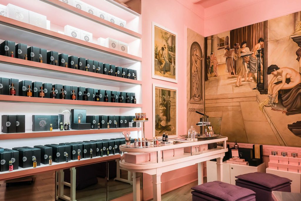 The best perfumeries in Naples to find your perfect scent