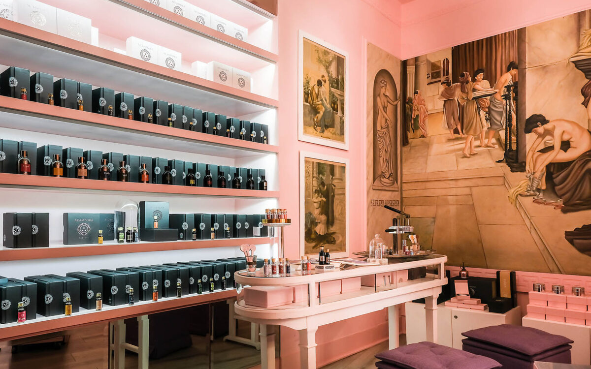 The best perfumeries in Naples to find your perfect scent