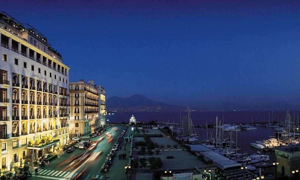 Gli Hotel più Esclusivi di Napoli per un Soggiorno Indimenticabile