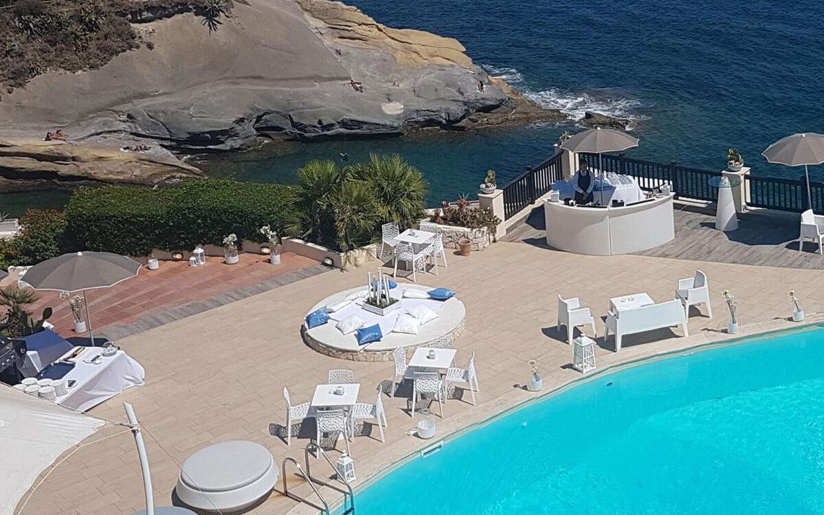 Baia delle Rocce Verdi, Napoli