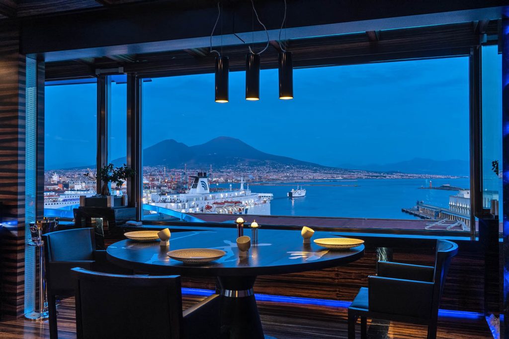Beluga Bistrot & Terrace, Naples