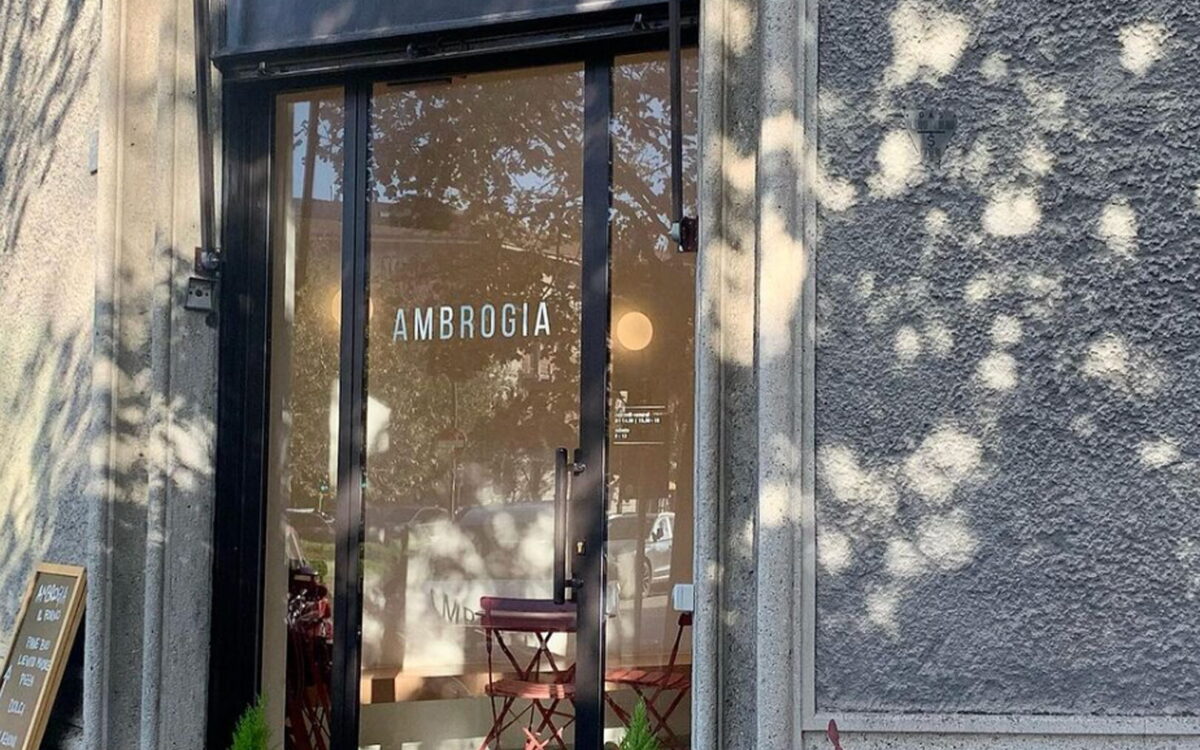 Ambrogia in zona De Angeli, Milano