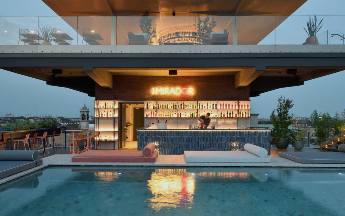 The best aperitivo spots along the Navigli in Milan: Tripstillery Navigli