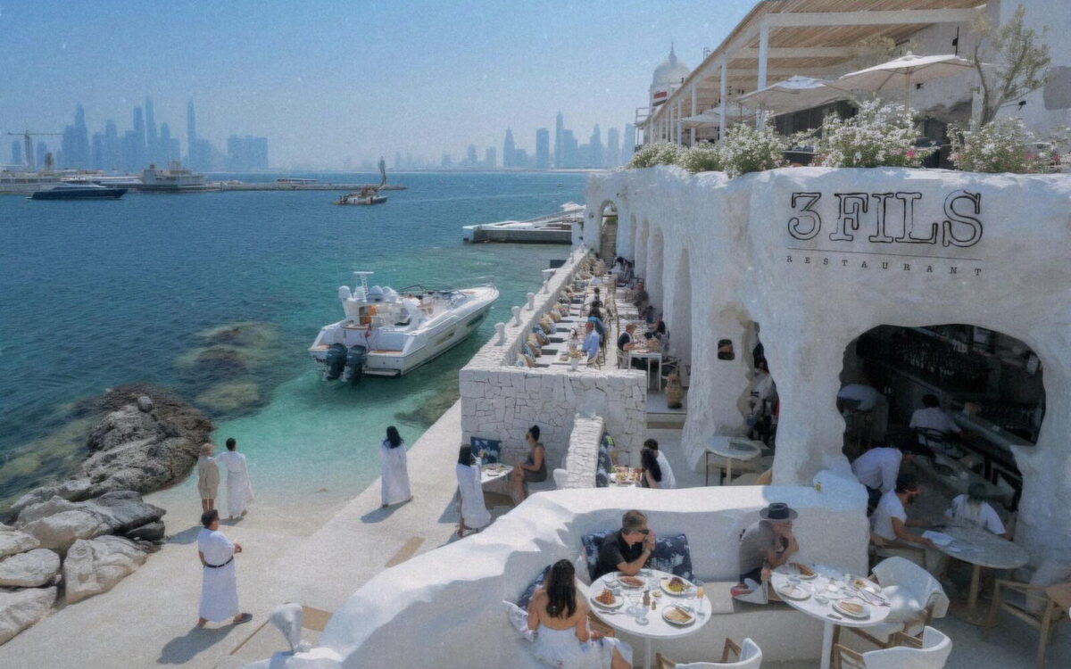 3 Fils, Dubai