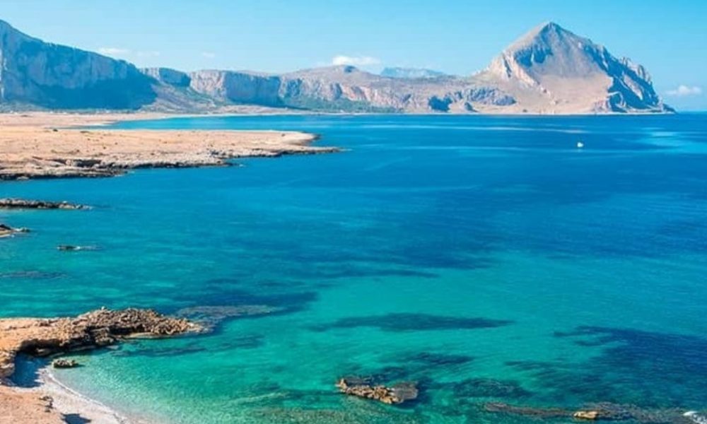 10 Spiagge Segrete da Visitare in Italia