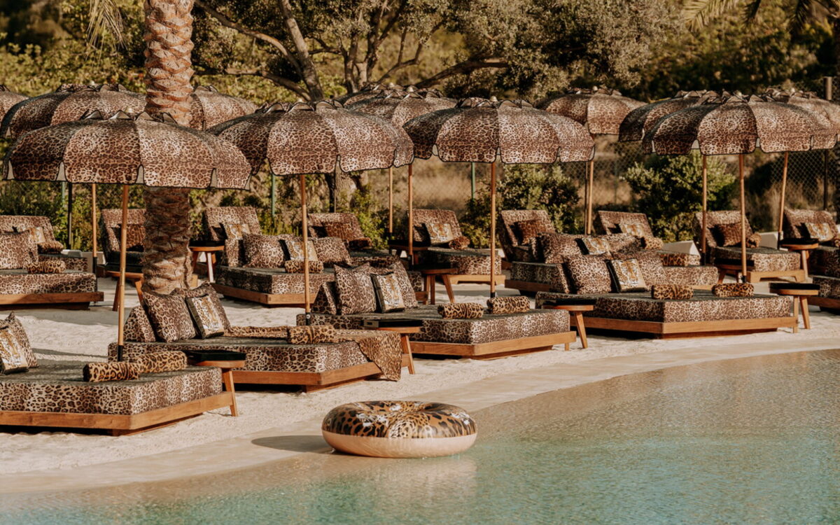 I beach club e gli hotel firmati dai brand di moda