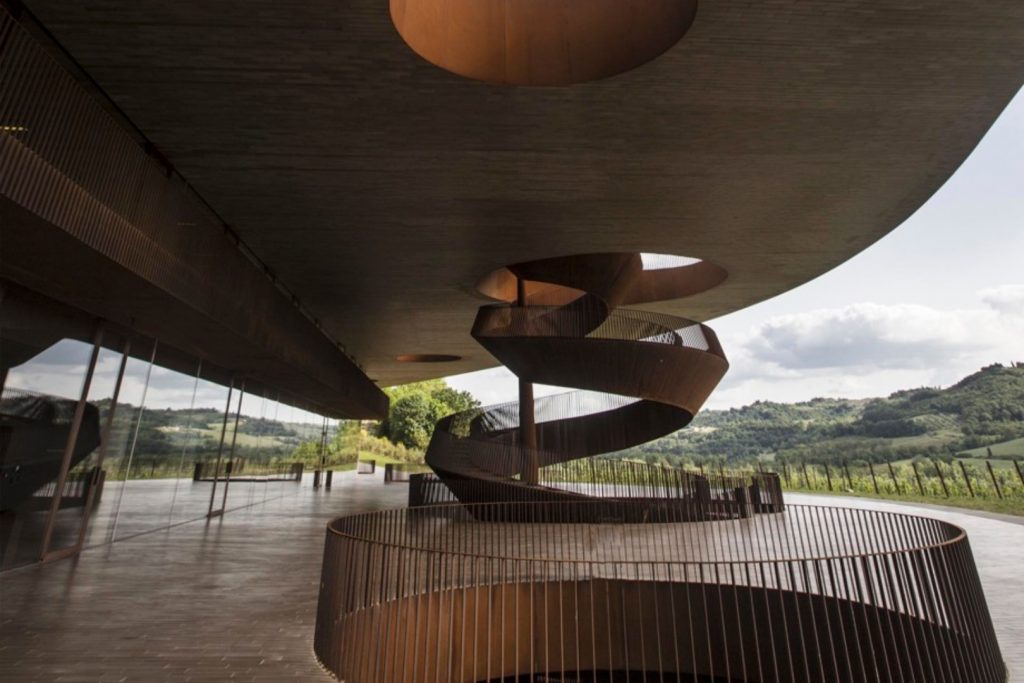 10 wineries with fine dining restaurants in Italy