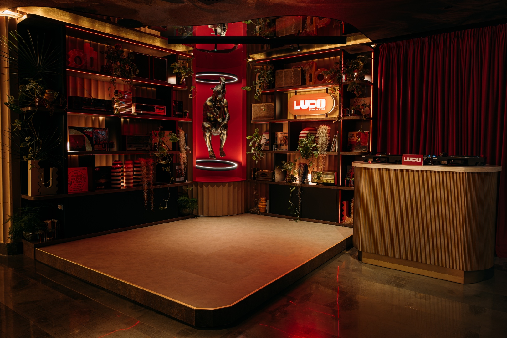 LUDO Dine & Vibe